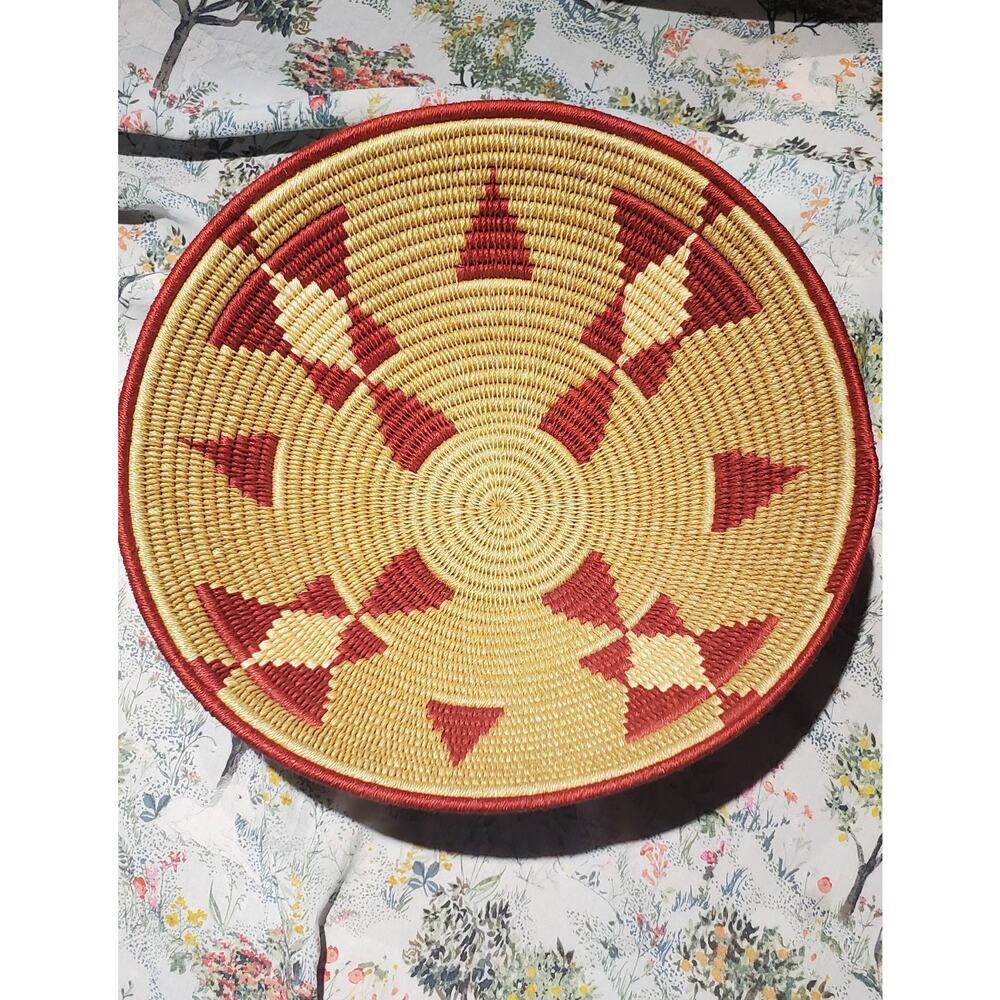 Handmade Woven Grass Coil Basket African Folk Art Bowl Wall Art 10" x 3" EUC